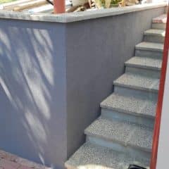 kfstudio-lepcso-tamfal-lepcsoepites-keritesepites-tamfalepites-felujitas-vizzaras-burkolas-vakolas-scaled